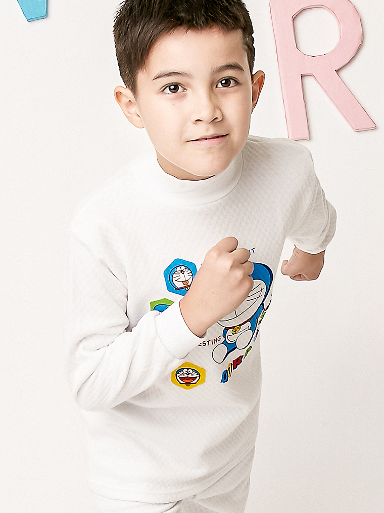 哆啦A夢。高領童衛衣