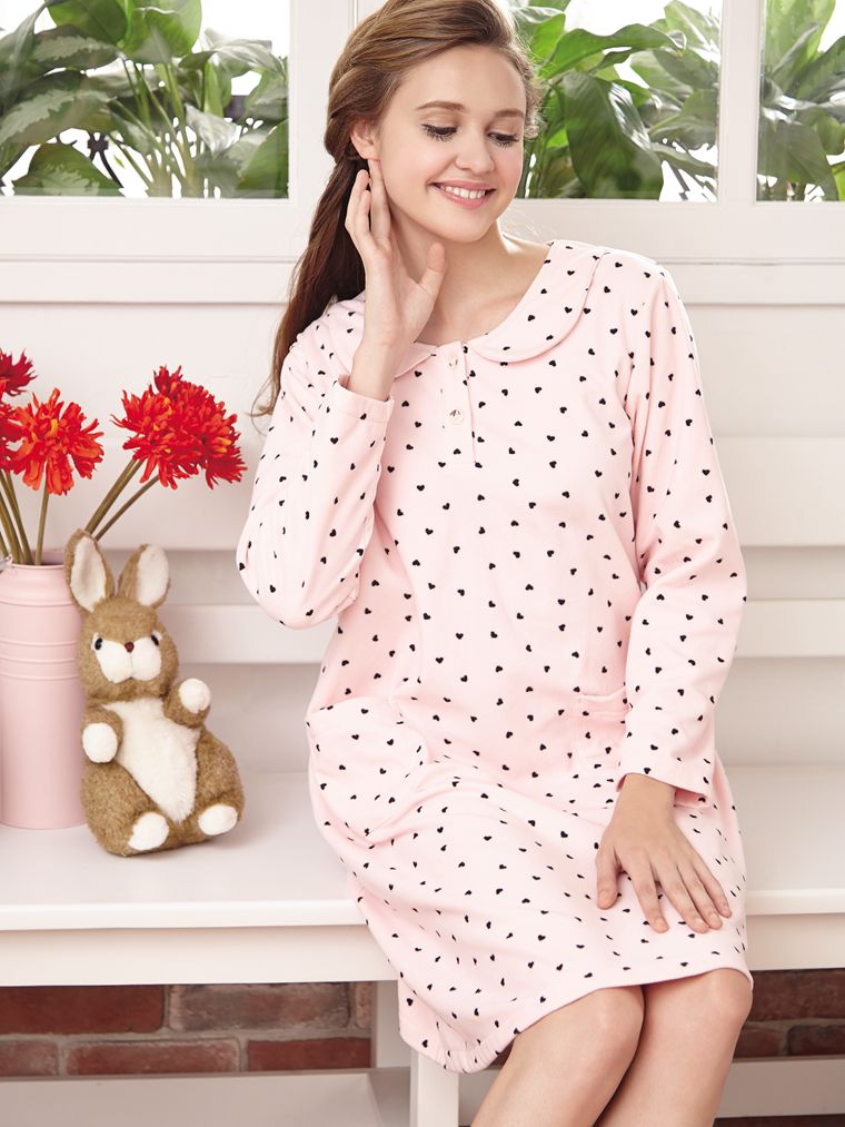 粉色甜心。裙裝女睡衣